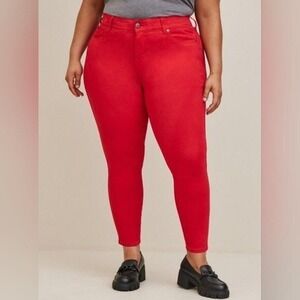 Torrid Bombshell Skinny Jeans Red Super Soft Stretch Women's Size 26